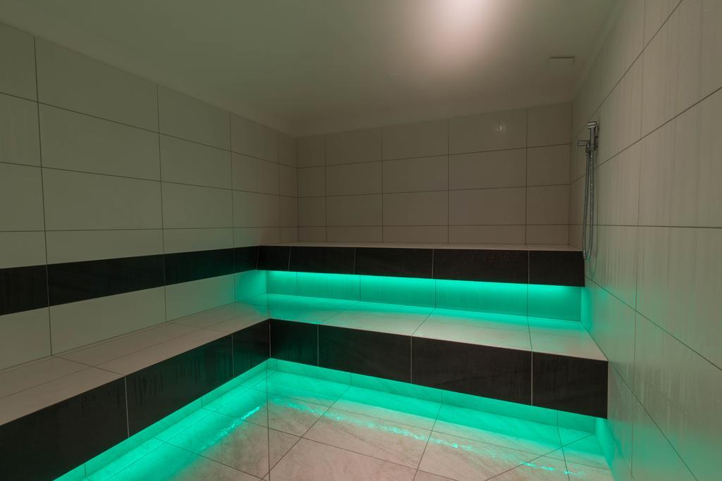 Hotel Gasthof Gruener Baum Глоренца Екстер'єр фото