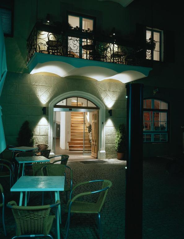 Hotel Gasthof Gruener Baum Глоренца Екстер'єр фото